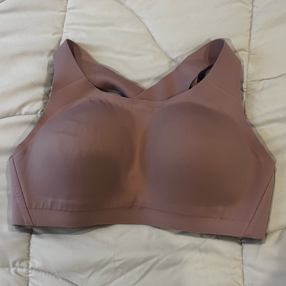Lululemon Enlite Bra 34D